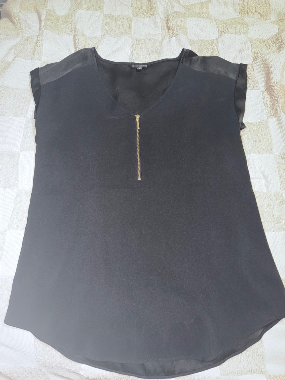 Women's Express Black V-Neck Zip Blouse
